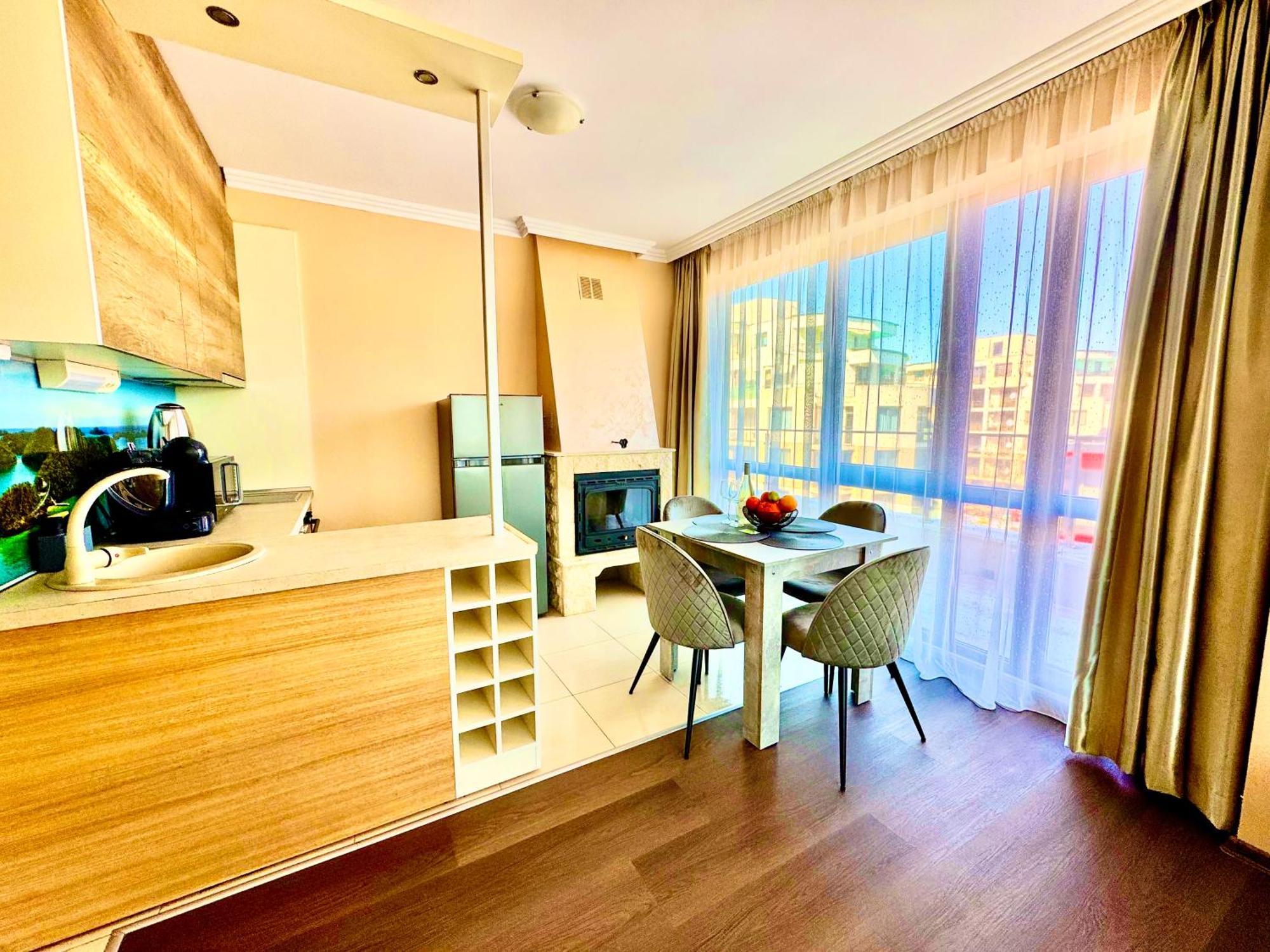 Sea Sun Holiday Apartments Slântsjev Brjag Eksteriør bilde