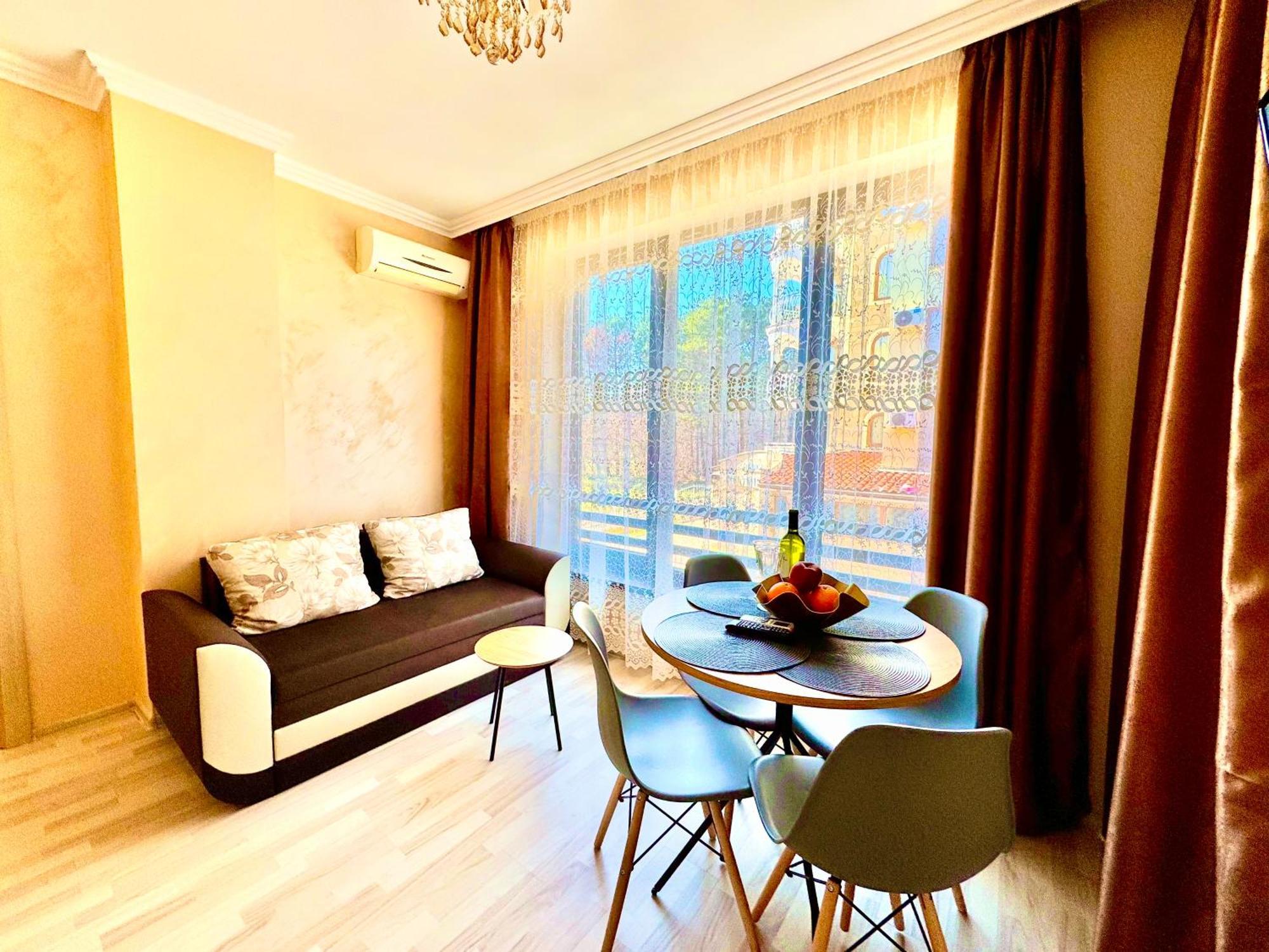 Sea Sun Holiday Apartments Slântsjev Brjag Eksteriør bilde